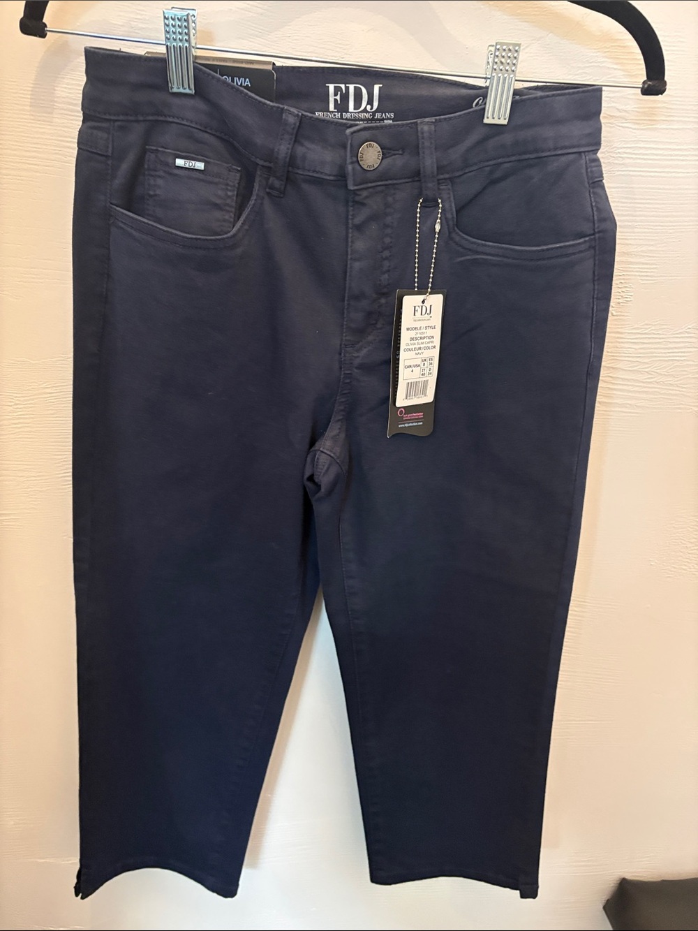 FDJ by French Dressing  Olivia Slim Navy Capri Pant